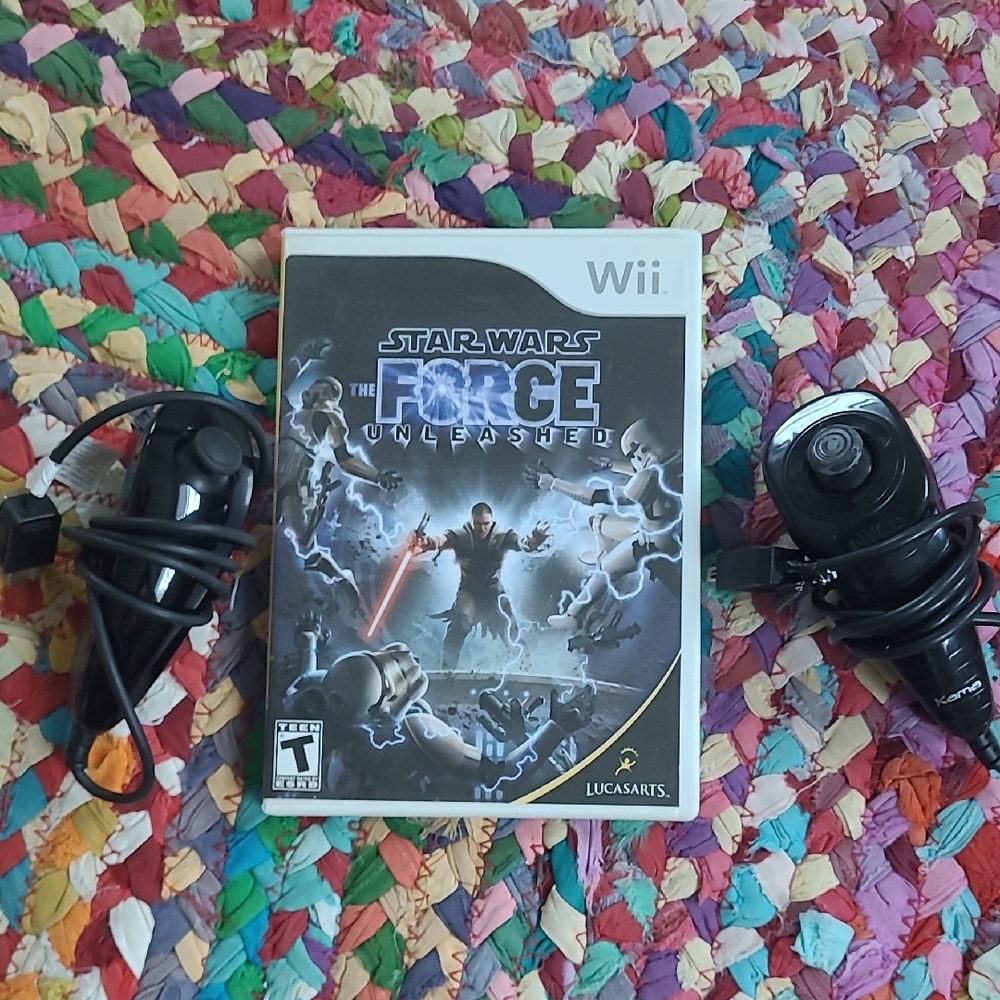 Star Wars: The Force Unleashed for Nintendo Wii - Black Controllers